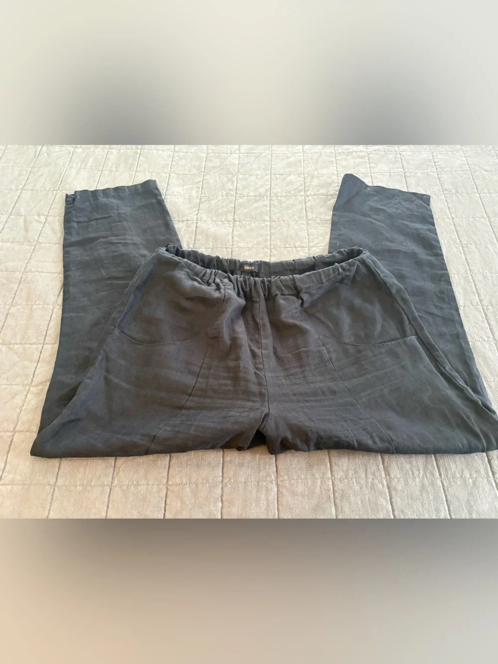 Quince Black Elastic-Waist Linen Crop Pants